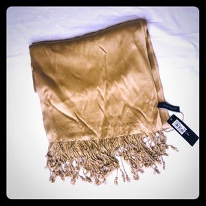 Jones New York tan pashmina scarf NWT
